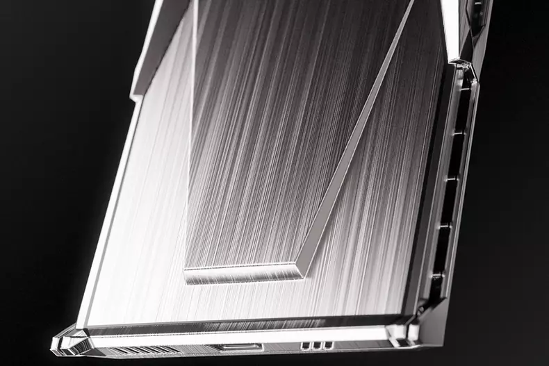 Noul iPhone 11 Pro de la Caviar