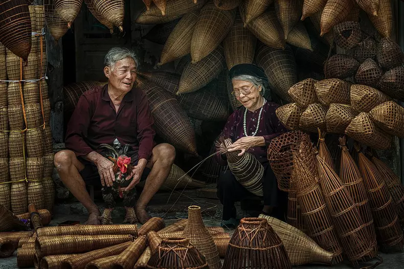 Soți și prieteni vechi / Foto: @ptkhanhhvnh, Vietnam