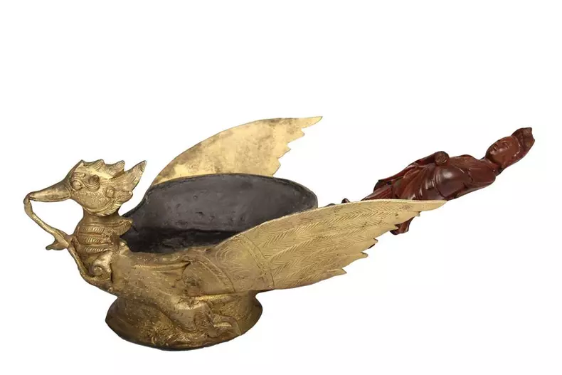 Fier de călcat chinezesc