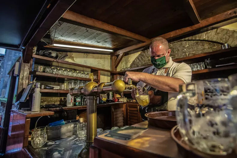Restaurant gardens open in Czech Republic