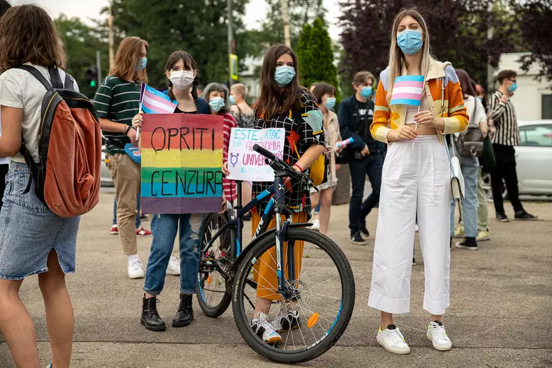 eli_driu-protest_comunitate_trans_s-16