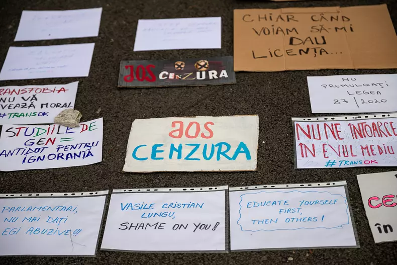 eli_driu-protest_comunitate_trans_s-23