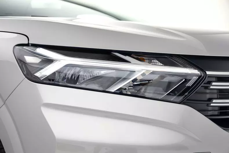 Dacia-Logan-2020-exterior-8