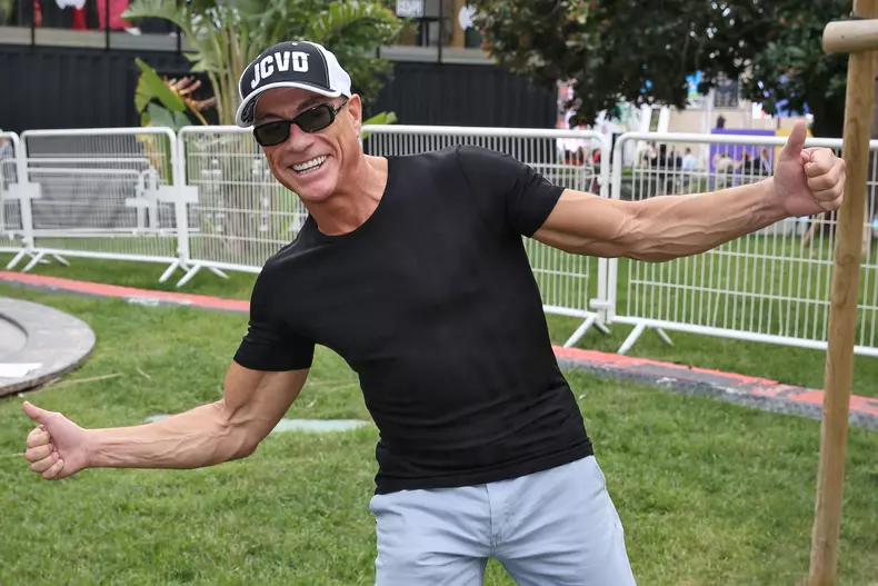 Jean-Claude Van Damme a dansat pe melodia "Save me" a lui Randi și Moga (foto Hepta)