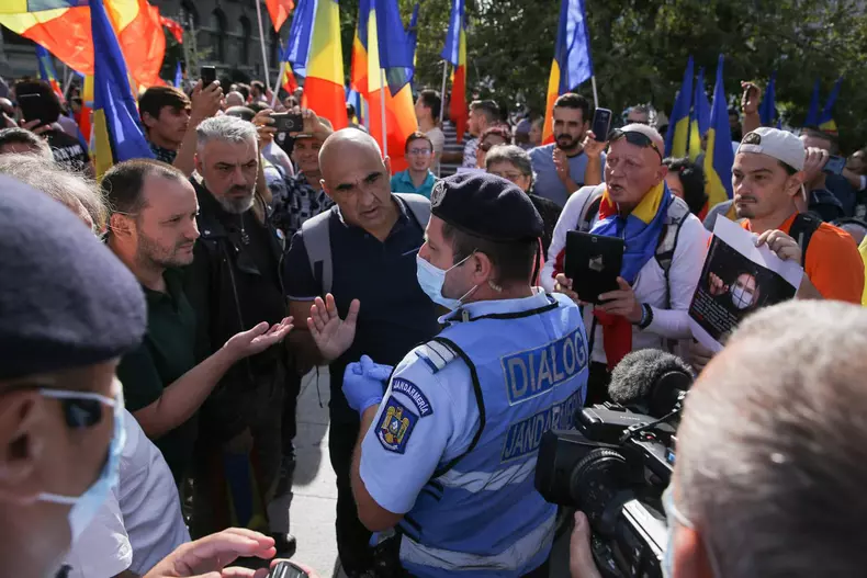 received_705496730039421