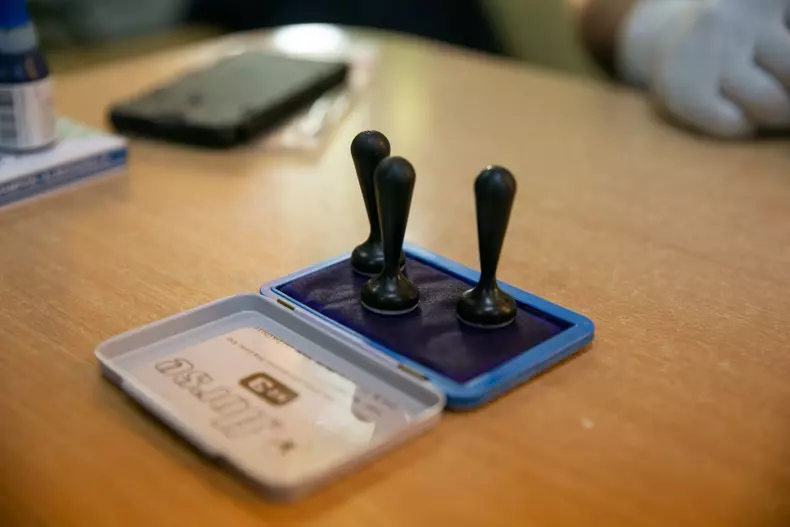 sectie de votare stampile