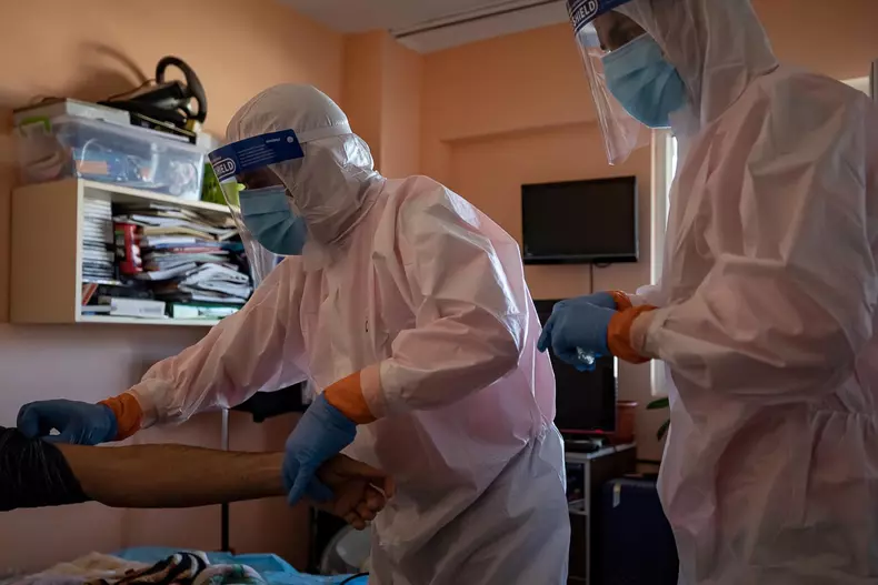 ambulanta-covid-s-144