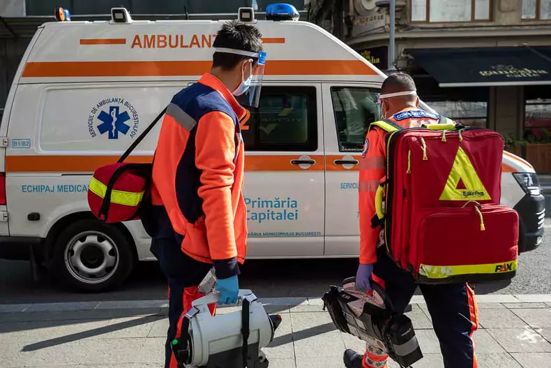 ambulanta-covid-s-195