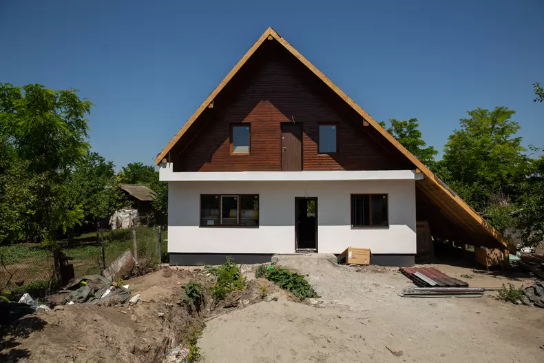 eli construieste_vlad chirea