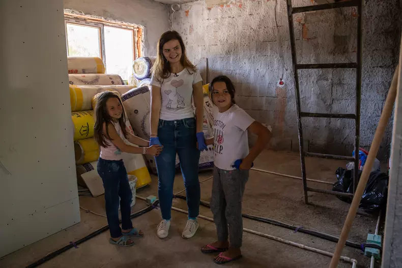 eli construieste_vlad chirea