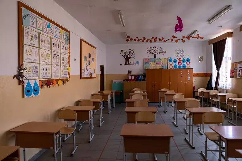 tablete-scoli-bacau-w-31