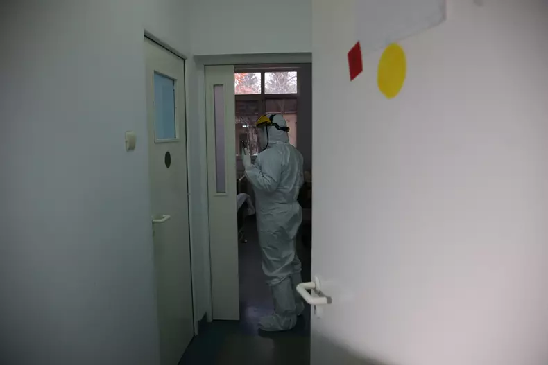 alegeri_urna mobila_marius nasta_dumitru angelescu