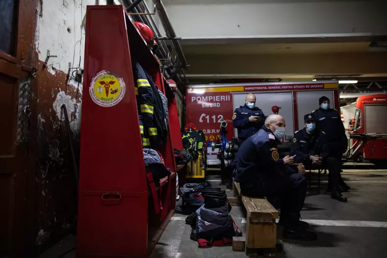 pompieri_revelion_vlad chirea