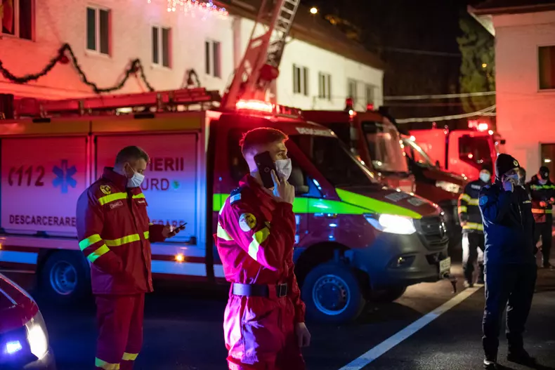 pompieri_revelion_vlad chirea