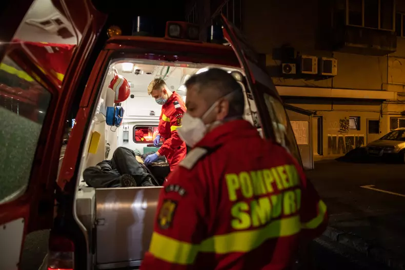 pompieri_revelion_vlad chirea