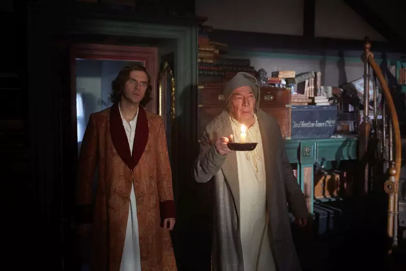 The Man Who Invented Christmas (2017) - filmstill