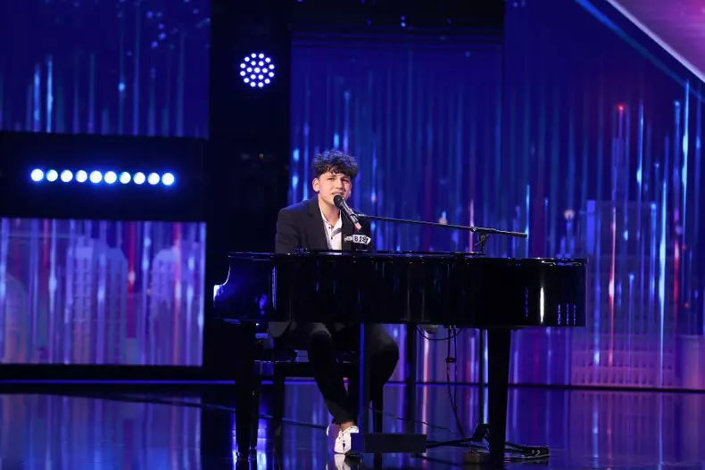 interviu-exclusiv-cu-rares-trufea-concurentul-care-a-primit-golden-buzz-de-la-smiley-si-pavel-bartos