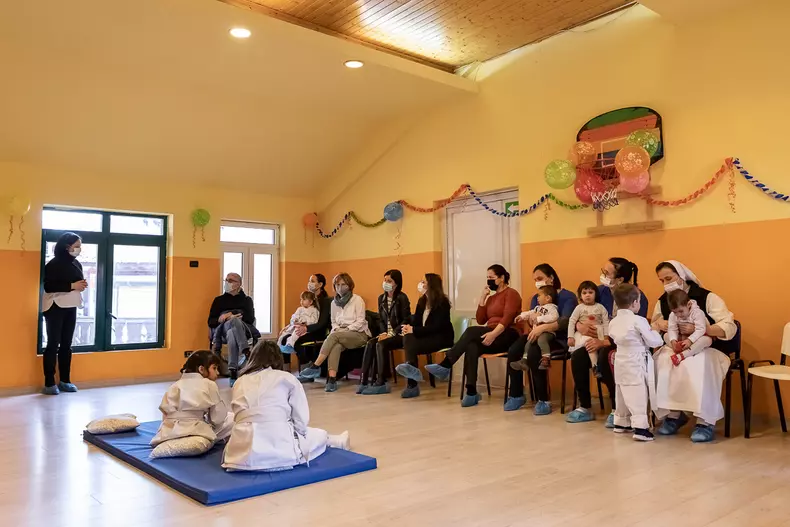 copii-singureni-s-26