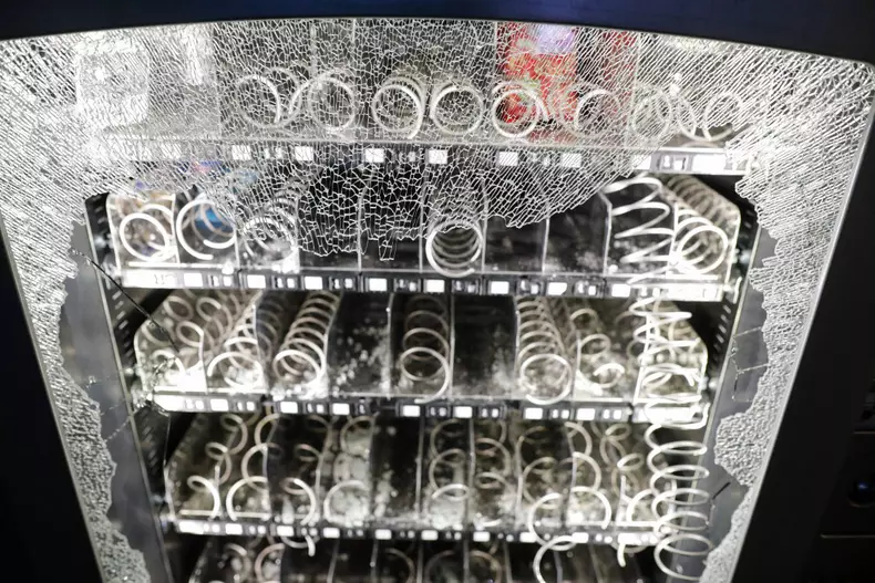 ID163447_INQUAM_Photos_George_Calin