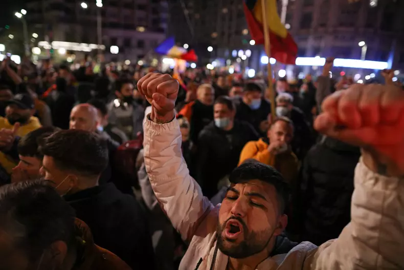 Protest-restrictii-Vlad-Chirea_IMG_9653