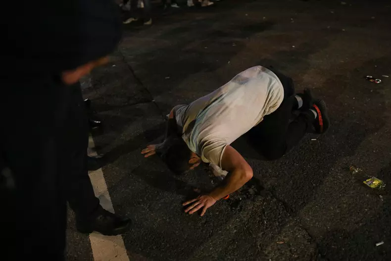 Protest-restrictii-Vlad-Chirea_IMG_9839