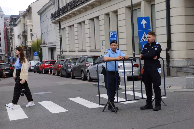 Străzile din centrul Bucureștiului devin pietonale pe timpul weekendului FOTO: Eli Driu