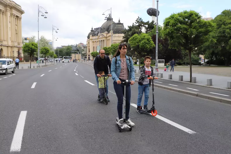 Străzile din centrul Bucureștiului devin pietonale pe timpul weekendului FOTO: Eli Driu