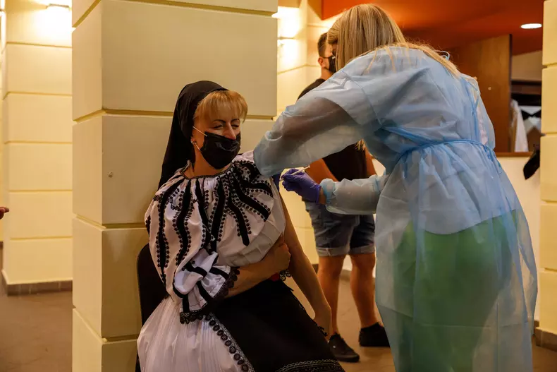 vaccinare filarmonica sibiu vlad chirea