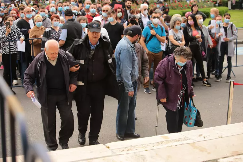 sala_palatului_vaccinare_anti-covid_1 (2)