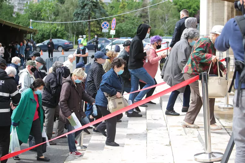 sala_palatului_vaccinare_anti-covid_1 (5)