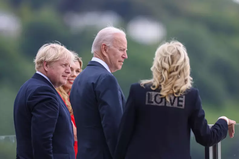 Premierul britanic Boris Johnson și soția lui, Carrie Johnson, alături de președintele SUA Joe Biden și prima doamnă a Americii, Jill Biden | Foto: EPA