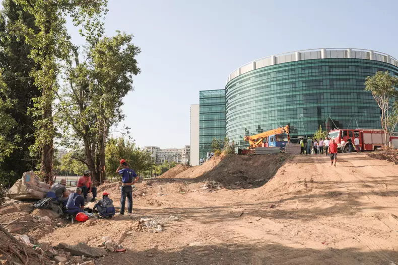 accident de munca santier langa biblioteca nationala_Vlad Chirea