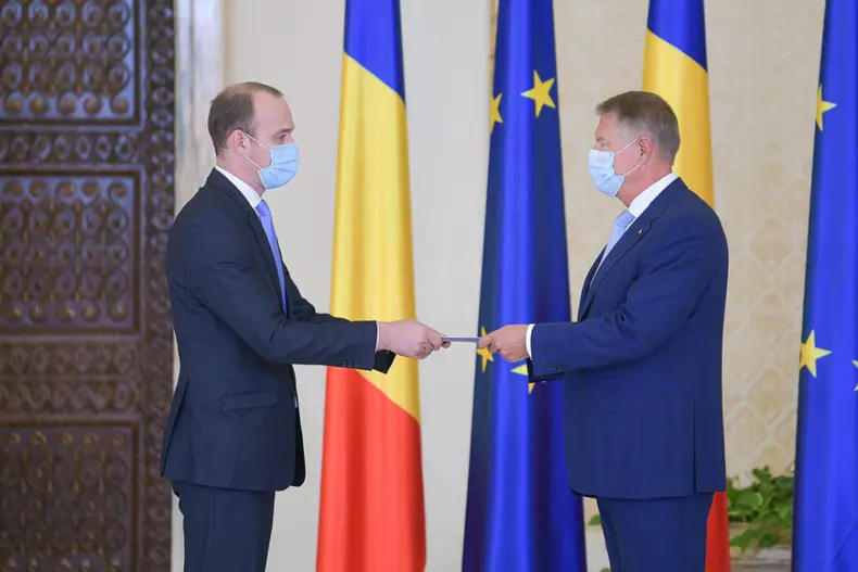 dan-valceanu-juramant-cotroceni-klaus-iohannis-1