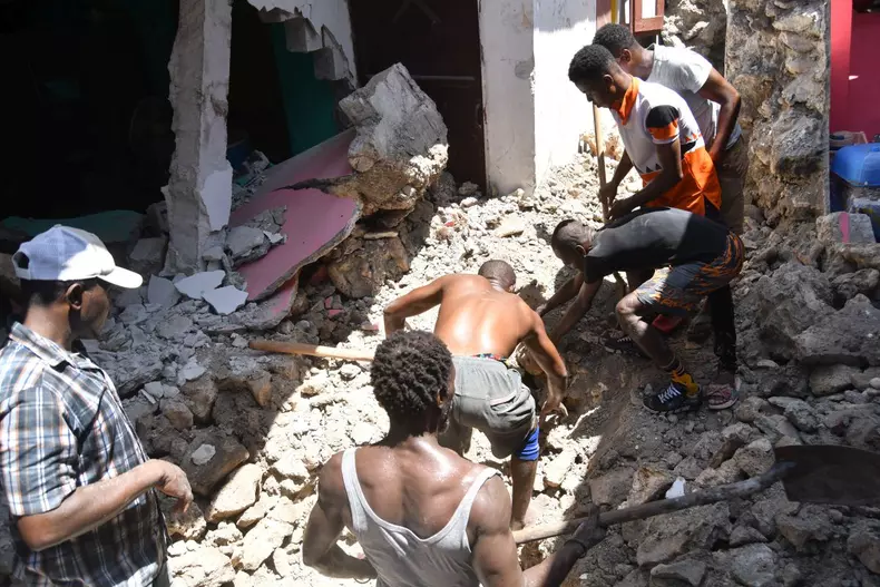 A 7.2 magnitude earthquake kills more than 300 people in Haiti