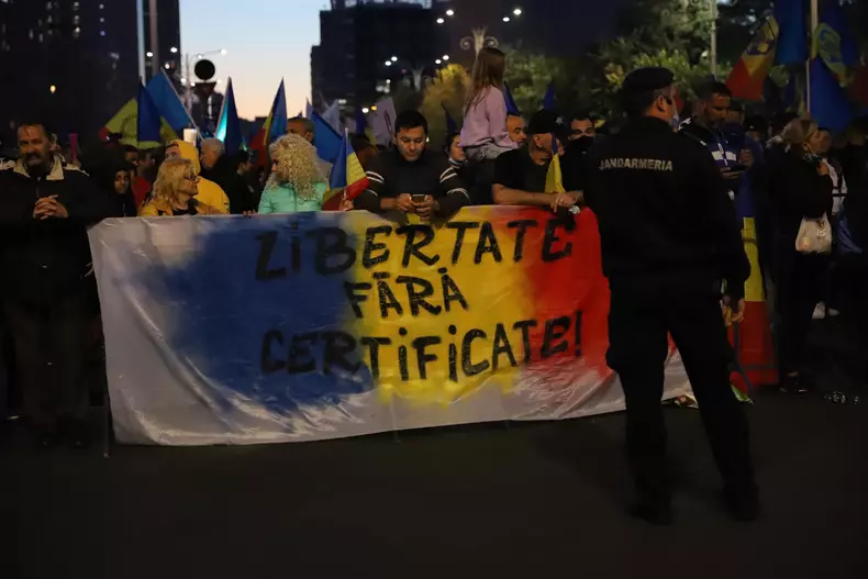 Protest anti-restricții în București foto: Eli Driu