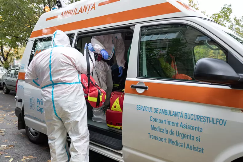 ambulanta-covid-s-26