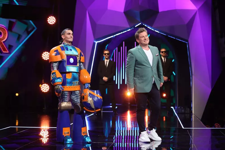 marian-dragulescu-robotul-masked-singer-romania-3