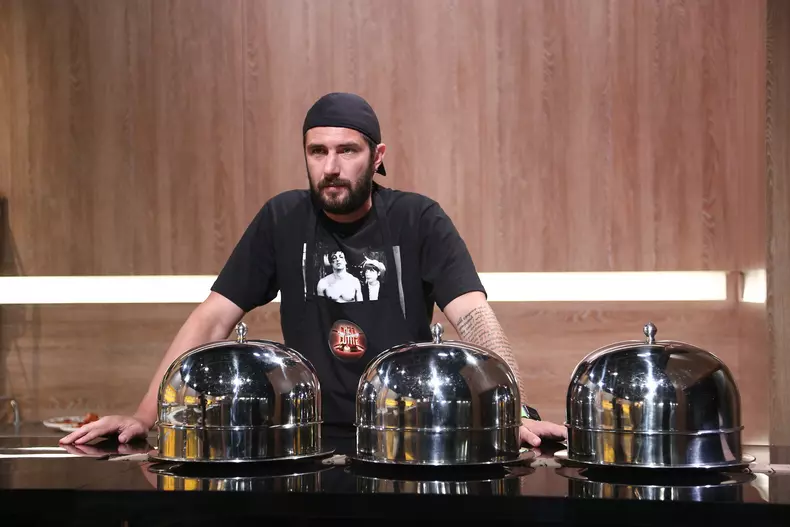 catalin-cazacu-chefi-la-cutite