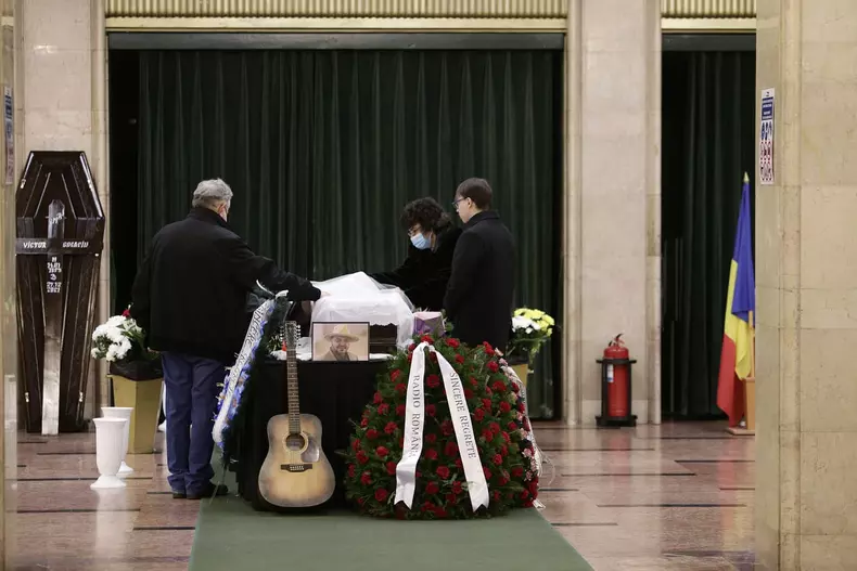 victor-socaciu-priveghi-2-1