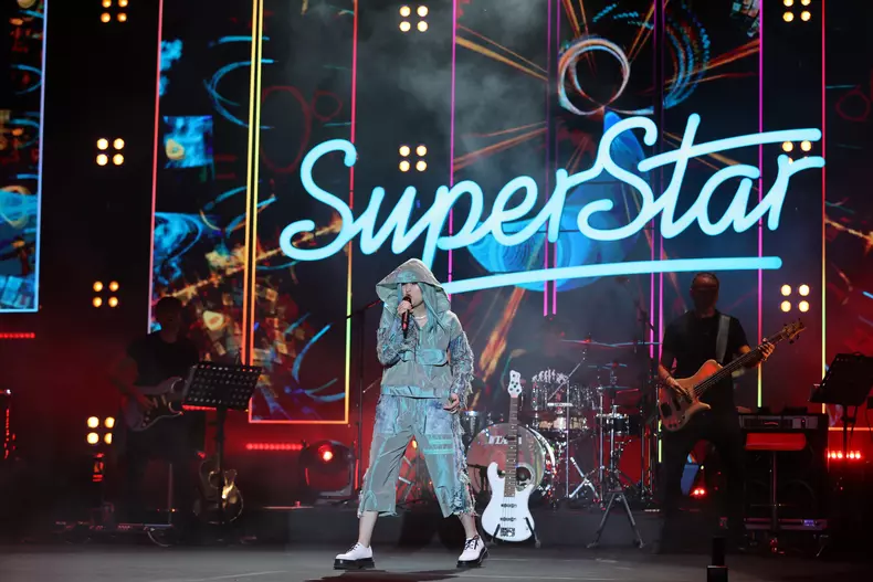 victoria-pesterean-superstar-romania