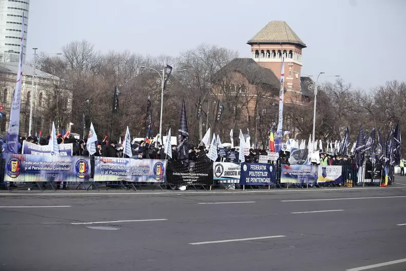 27127810913240579714034068100811504763941309n