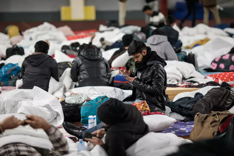 indieni-refugiati-voluntari