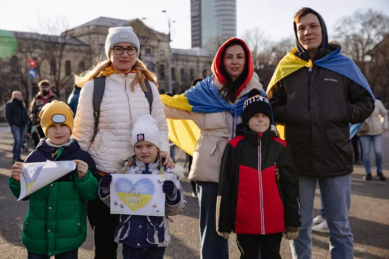 protest-anti-razboi-ucraina-s-24