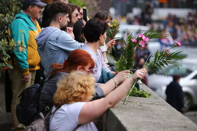Pelerinaj de Florii în București foto: Dumitru Angelescu