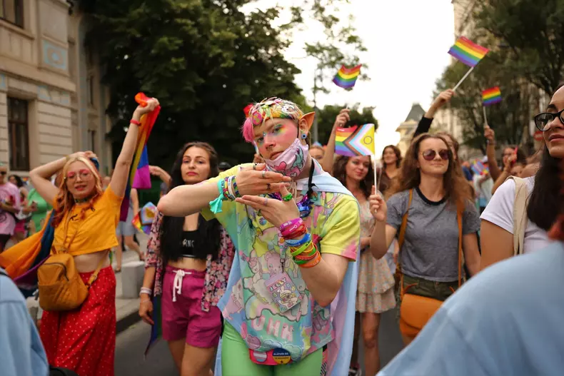 292253117445941553760126860233269592220592n