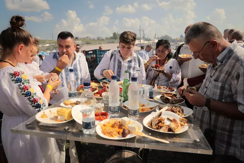 3001679003332508547029405287183618710201768n-1