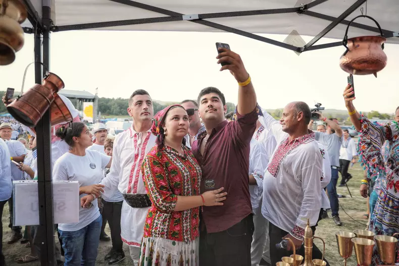 30086354510372046636092715017623850061151712n-1