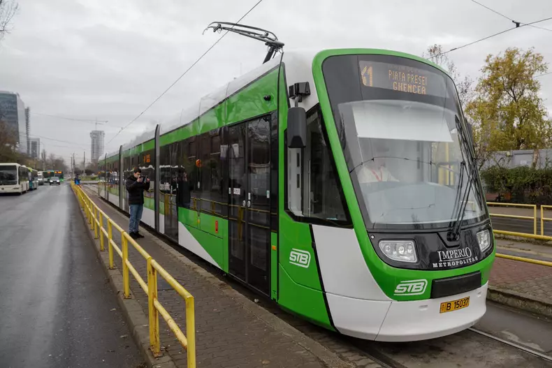 31876582823405527827730233283604661037149435n