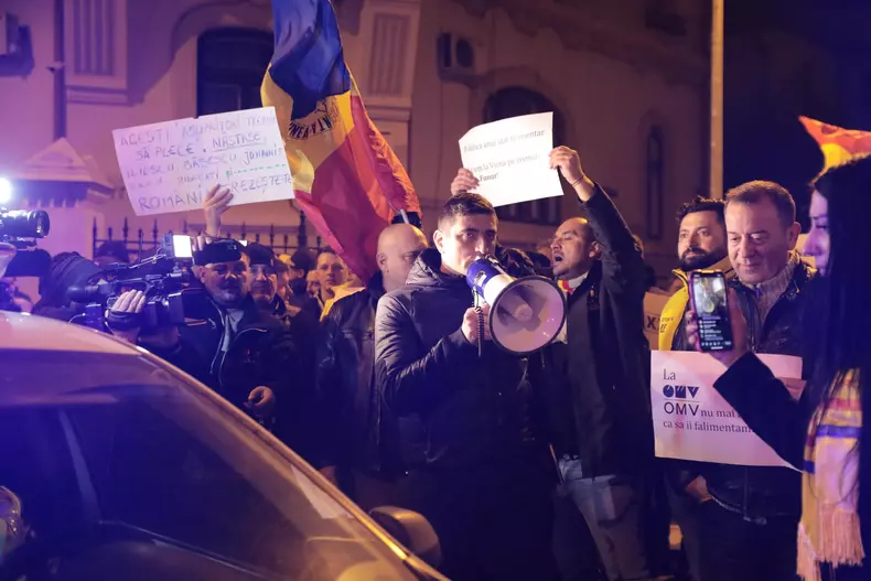 protest-aur-ambasada-austria-1-1