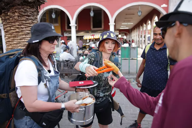 america-expressbie-adam-si-mama-ei3